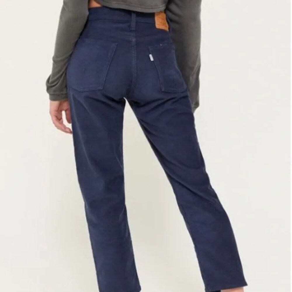 Levi’s Corduroy Wedgie Ribcage Straight Jean, Navy, Size 32